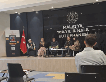 Vörös Anna: HAJTANI A DICSŐSÉGET TÖRÖKORSZÁGBAN – tudósítás a Malatyában rendezett kulturális fesztiválról